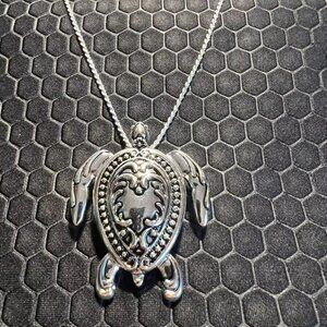 Turtle Traditional Necklace 18K White Gold Plated